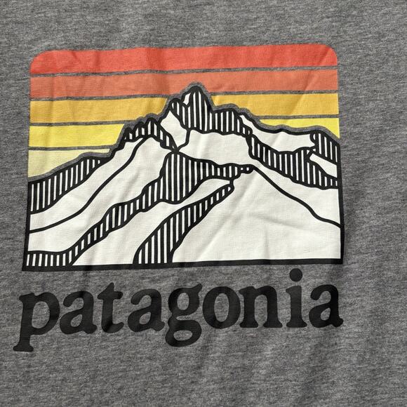 PATAGONIA T-Shirt Kids XXL 18 Line Logo Ridge Striped Tee Heather Gray Cotton - Picture 3 of 4